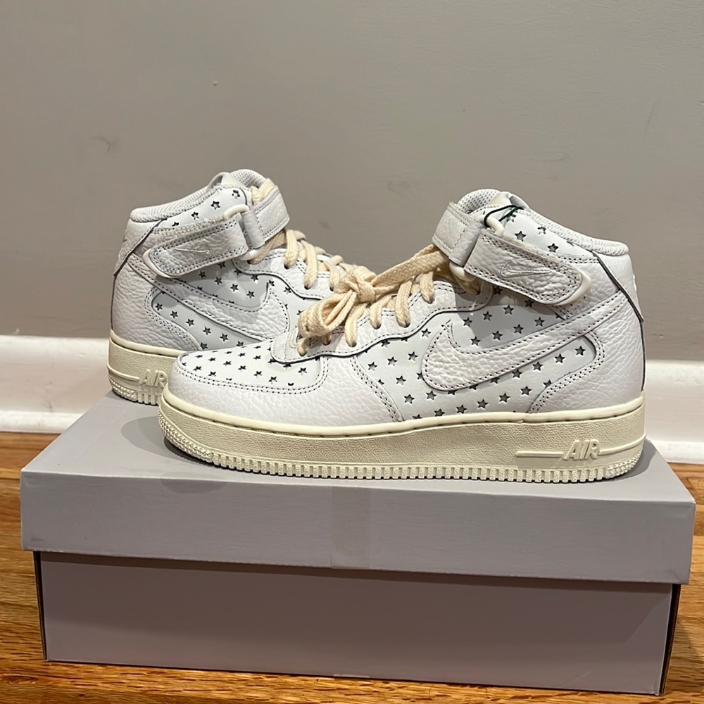 Nike Air Force 1 Mid Cut Out Stars Summit White